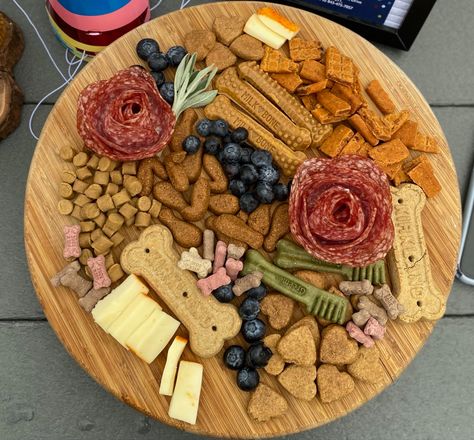 Dog Theme Charcuterie, Charcuterie For Dogs, Puppy Charcuterie Board, Dog Treat Charcuterie Board, Charcuterie Board For Dogs, Puppy Party For Dogs, Dog Charcuterie Board Ideas, Dog Party Food For Humans, Puppy Party Ideas For Dogs