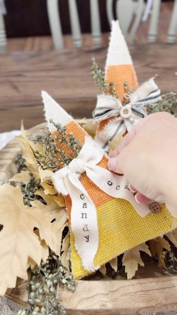 Diy Gingerbread, Gingerbread Diy, Fall Crafts Diy, Indoor Christmas, Fall Feels, Bowl Fillers, Dollar Tree Crafts, Dollar Tree Diy, Cheap Diy