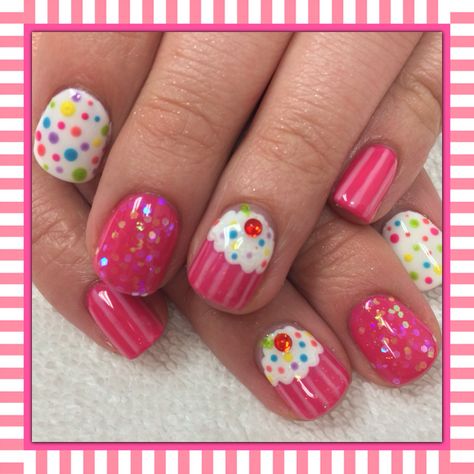 Cupcake nails Cupcake Nail Art, Cutesy Nails, Cupcake Nails, Kids Nail Designs, Really Cute Nails, Nails For Kids, Kawaii Nails, Funky Nails, Best Acrylic Nails