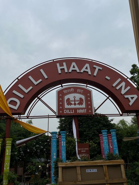 #desiblr #aesthetic Delhi Haat Aesthetic, Dilli Haat Aesthetic, Delhi Haat, Snap Food, Clothes For Women, Quick Saves, Clothes