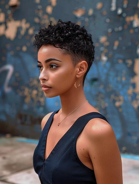 Trendy Short Hairstyles 2024: Classy & Quick Cuts Clipper Cuts For Women, Curly Pixie With Bangs, Very Short Curly Haircuts, Natural Hair Pixie Cut, Short Curly Pixie Cut, Clipper Haircut, Trendy Short Hairstyles, Curly Pixie Hairstyles, Short Curly Pixie