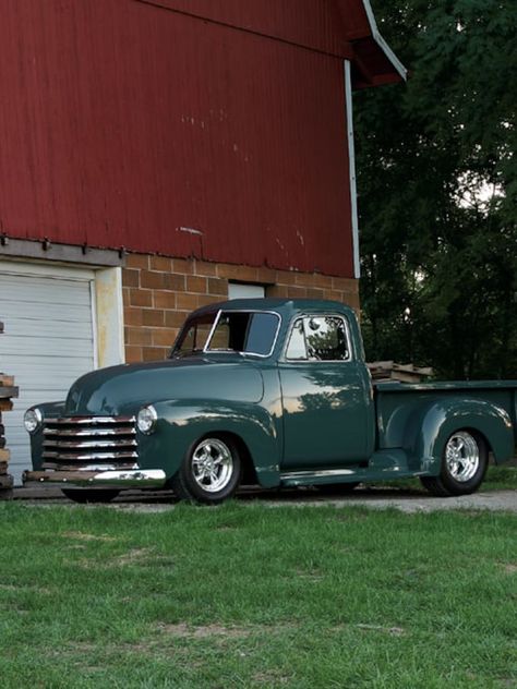 1951 Chevy Truck, Classic Trucks Magazine, Custom Chevy Trucks, Rat Rods Truck, Old Pickup Trucks, Classic Pickup Trucks, Gm Trucks, Chevy Pickups, Chevy Truck