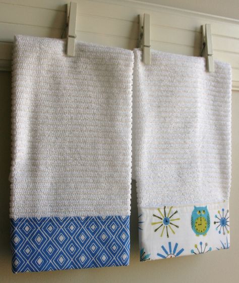 Dish Towels Diy, Kitchen Towels Diy, Dish Towel Crafts, Kitchen Towels Crafts, Kitchen Sewing, Handmade Presents, Tea Towels Diy, Diy Towels, Decorative Hand Towels