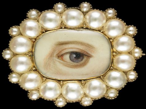 Photos: Lover’s Eyes: How Eye Miniatures Became the Mood Rings of the Late 1700s | Vanity Fair Victorian Portrait, Coming Out Party, Painted Portraits, Victorian Portraits, Human Eyes, Lovers Eyes, Georgian Jewelry, Miniature Portraits, Love Token