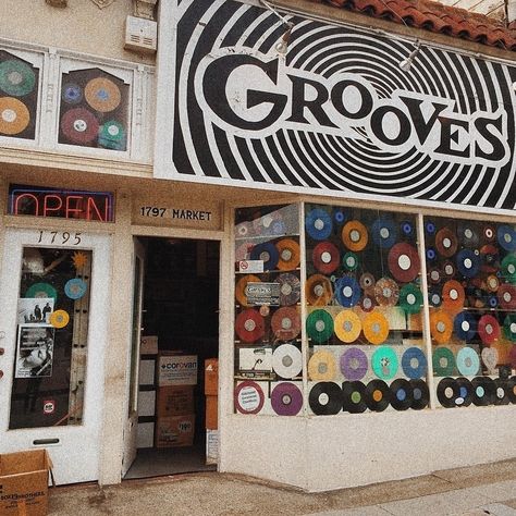 vinylØHMs — GROOVES INSPIRALLED VINYL (San Francisco) 1797... Tumblr Sticker, 70s Aesthetic, Silver Linings, Record Shop, Retro Aesthetic, Mellow Yellow, Pics Art, New Wall, Drive In