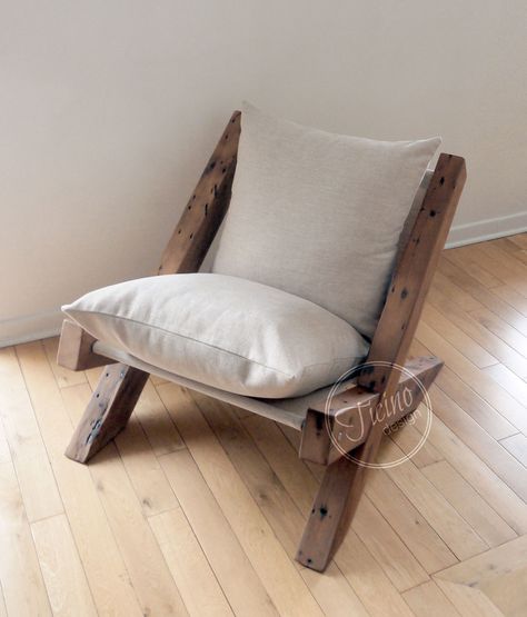 Handmade Chairs Wood, Diy Accent Chair, Rustic Lounge Chair, Rustic Lounge, Lounge Chair Living Room, Handmade Wood Furniture, Wood Lounge Chair, Handmade Chair, Chair Lounge