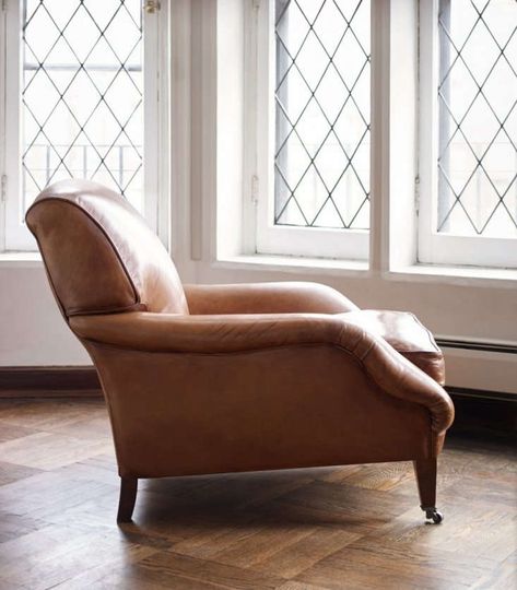 10 Easy Pieces: Leather Club Armchairs - Remodelista- The Jayson Home Dubose Chair has a design inspired by vintage French club chairs. It’s upholstered in antiqued leather with mahogany wood finish; $2,195 at Jayson Home. Club Chairs Living Room, Vintage Leather Chairs, Leather Chair Living Room, Brown Leather Chairs, Club Armchair, Leather Club Chairs, Furniture Sofas, Modern Victorian, Reading Chair