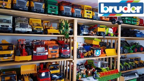 Storage For Big Toy Trucks, Storing Toy Trucks, How To Store Big Toy Trucks, Large Toy Truck Storage Ideas, Garage Kasten, Boy Toy Storage, Bruder Toys, Large Toy Box, Large Toy Storage