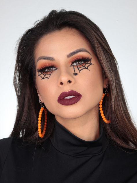 Holloween Makeup, Halloween Food Desserts, Butterfly Makeup, Halloween Makeup Pretty, Halloween Eyes, Halloween Vibes, Class Projects, Younique, Halloween Outfits