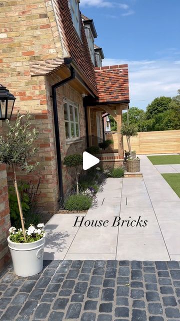 Beth Aspinall on Instagram: "Morning! House Bricks…
Frequently asked! Our exterior & interior bricks, are both reclaimed. The bricks to the outside are called ‘Cambridge Handmade’. The bricks we have around our oven and fireplace, are reclaimed ‘Soft Red’ bricks.
Welcoming the new month, happy Thursday!xx

#bricks #reclaimed #old #reclaimedmaterials #exterior #interior #built #handmade #built #buildingmaterials #materials #build #unique #rustic #housedesign #construction #design #characterdesign #designinspiration #designbuild #housedesign #instadaily #instaviral #feature #instainterior" Neptune Home, Oak Frame House, Interior Brick, Exterior House Remodel, Modern Country Style, Reclaimed Brick, Have A Lovely Weekend, Building Structure, Construction Design