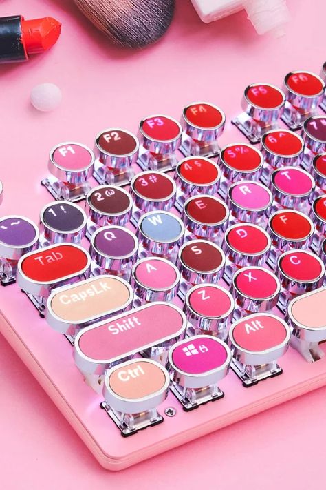 Valentines Day Ideas For Girlfriend, Keyboards Aesthetic, Cute Keyboards, Aesthetic Keyboards, Valentines Gifts For Girlfriend, Cute Kawaii Stuff, Valentines Day Gifts For Girlfriend, Keyboard Aesthetic, 1 Month Anniversary