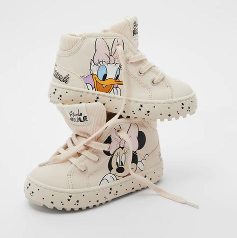 Daisy Disney, Sneakers Zara, Mickey Shoes, Minnie Mouse Shoes, Zara Sneakers, Disney High, Diy Sneakers