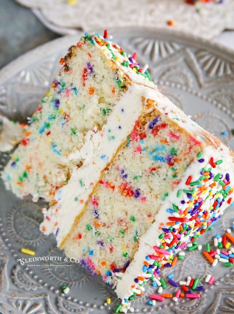 Funfetti Cake Mix Recipes, Confetti Cake Recipes, Funfetti Cake Mix, Dessert Candles, Funfetti Cake, Homemade Cake Recipes, Favorite Dessert Recipes, Birthday Cake Recipe, Cake Mix Recipes