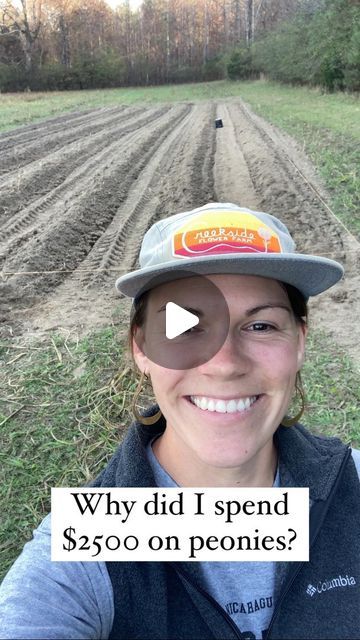 Morgan Sharpe on Instagram: "Peonies are the long game but boy are they worth it!   Last year I planted 100 peonies in my front yard.  This year I’m transplanting those 100 to the farm and adding another 250–that means I’ll have 350 peonies shooting up come spring!  I may not get many blooms this year but don’t worry, they are coming!" Farm Front Yard, Peony Hedge, Peony Farming, Peonies In Garden, Peony Field, Peony Farm, The Long Game, Flower Farming, Cut Flower Farm