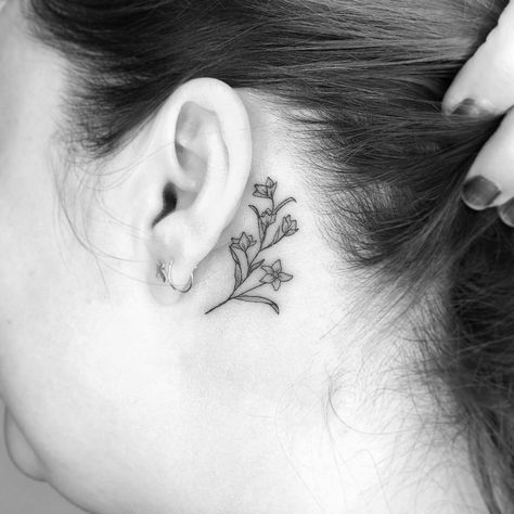 Flower Tattoo Ear, Small Daisy Tattoo, Aster Flower Tattoos, Larkspur Tattoo, Sunflower Tattoo Simple, Thistle Tattoo, J Tattoo, Behind Ear Tattoos, Neck Tattoos Women