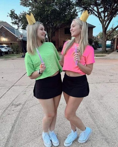 Twinning Costumes Friends, Dynamic Duo School Spirit Week, Wanda And Cosmo Halloween Costume, Easy Halloween Costumes For Two Friends, Cosmo E Wanda Costume, Twin Costume Ideas For Teens, Dynamic Duo Ideas Spirit Week, Twin Halloween Costumes For Teens, Halloween Costumes Cosmo And Wanda