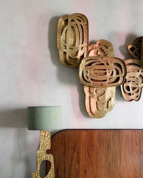 Vikram Goyal on Instagram: “Scribble #sculpturalsconce #brasslight #viya” Vikram Goyal, Brass Lighting, Metal Art, Home Design, Wall Lights, Sculpture, Interior Design, On Instagram, Instagram