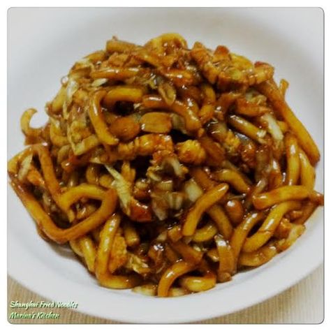 Shanghai Noodles Recipe Beef, Shanghai Noodles Recipe Chicken, Shanghai Noodles Recipe, Chinese Pasta, Shanghai Noodles, Shanghai Style, Delicious Family Dinners, Chow Mein Recipe, Pork Noodles