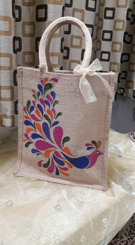 Jute Bag Painting Ideas, Totebag Lukis, Jute Painting, Mandala Products, Jute Embroidery, Bag Painting Ideas, Hand Painted Bags Handbags, Diy T Shirt Printing, Jute Bags Design