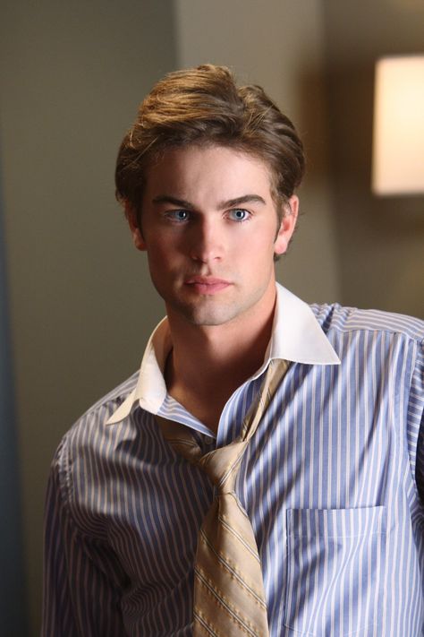 1.02 the wild brunch Simple Hairstyle For Boys, Nate Gossip Girl, Gossip Girl Nate, Chase Crawford, Mode Gossip Girl, Blonde Man, Jessica Szohr, Stile Blair Waldorf, Kelly Rutherford