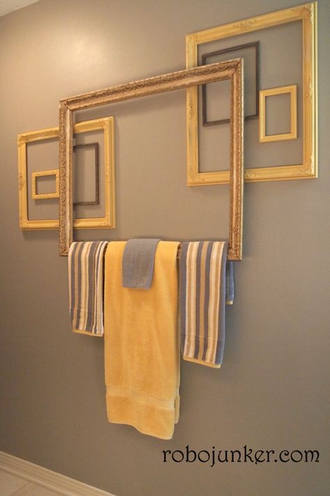 14 Creative Uses for Old Picture Frames – Sunlit Spaces | DIY Home Decor, Holiday, and More Picture Frame Projects, Frames Diy, Picture Frame Crafts, Diy Towels, Empty Frames, Old Picture Frames, Old Frames, Diy Picture, Frame Crafts