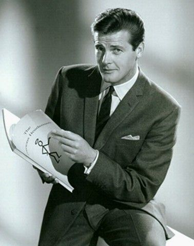 Roger Moore played Simon Templar in 118 episodes of The Saint TV series from 1961–1969. Description from pinterest.com. I searched for this on bing.com/images The Persuaders, Roger Moore, Bond James Bond, James Bond 007, Old Tv Shows, The Saint, Old Tv, Classic Tv, White Photo