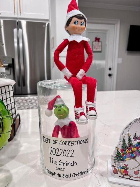 Elf On The Shelf Vs Grinch Ideas, The Grinch Elf On The Shelf, Elf With Grinch Ideas, Grinch And Elf Ideas, Elf And The Grinch, Elf On Shelf With Grinch, Grinch And Elf On The Shelf Funny, Elf And Grinch On The Shelf Ideas, Elf On The Shelf And Grinch