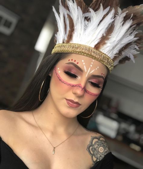 Native American Makeup, Warrior Makeup, Dancer Costume, African Dance, Native American Clothing, Face Painting Designs, Indian Makeup, Costume Makeup, Face Design