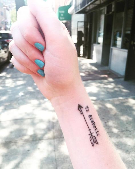 Diabetic Ink : New diabetic ink from Emily Hannan. #DiabeticInk T1d Tattoo, Medical Alert Tattoo, Wrist Tattoos Girls, Medical Tattoo, Cool Wrist Tattoos, Wrist Tattoos For Guys, Tattoo Girls, Arrow Tattoo, 1 Tattoo