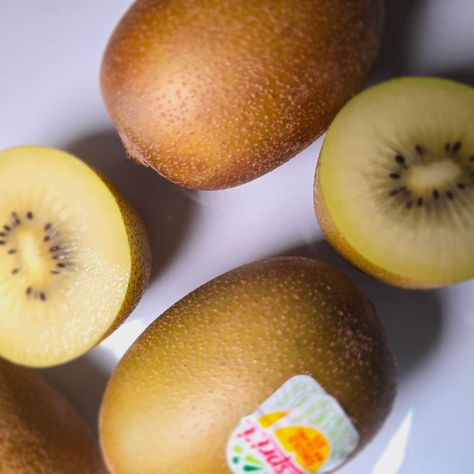 Kiwi 🥝 is also known as the Chinese Gooseberry. The green and yellow #kiwis are a good source of vitamins, minerals, antioxidants, and fiber (soluble and insoluble). The yellow kiwis are hairless, sweeter, and slightly higher in calories compared to their green counterpart. Did you know that there are also purple, red and blue kiwis? For increased fiber intake, include kiwis as part of your weekly meal plan. 🥝 🥝 #kiwi #foodexplora #fruit #chinesegooseberry #fiber Weekly Meal Plan, Week Meal Plan, Green And Yellow, Kiwi, Meal Plan, Meal Planning, Red And Blue, Vitamins, Fruit