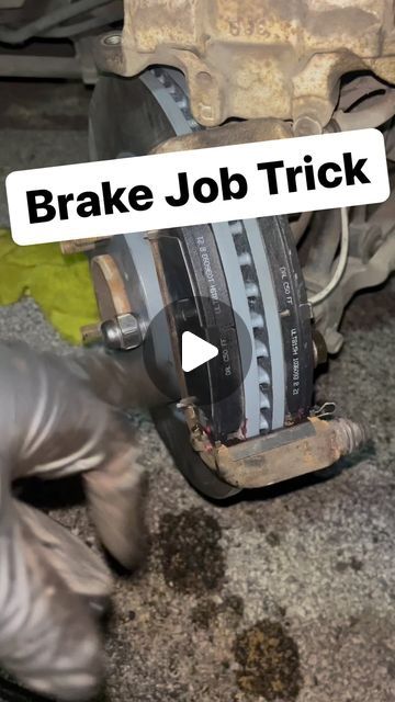 Auto Mechanic Shop, Car Mechanics Garage, Mechanic Engineering, Auto Mechanics, Diy Mechanics, Car Life Hacks, Mechanic Life, Mobile Mechanic, Diy Handyman