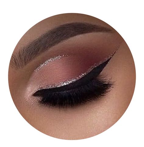 Quince Makeup Burgundy And Gold, Burgundy And Silver Makeup, Red And Sliver Makeup Prom, Wine Red Quince Makeup, Burgundy Glitter Eye Makeup, Quinceanera Makeup, Black Quinceanera Dresses, Hoco Makeup, Clean Makeup