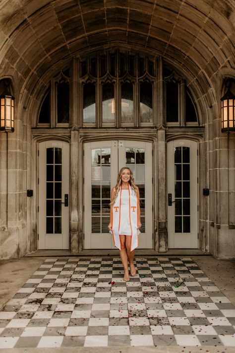 University Of Tennessee Graduation Pictures, University Of Tennessee Graduation, University Of Tennessee Knoxville, Tennessee Knoxville, Grad Pic, Graduation Pics, Graduation Photography Poses, Graduation Photography, Senior Graduation