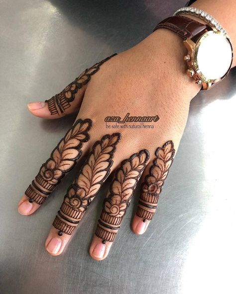 Finger Filling Mehndi Design, Negative Henna Design, Negative Mehendi Design, Negative Filling Mehendi Designs, Finger Mehendi Designs, Finger Henna Designs, Legs Mehndi Design, Modern Mehndi Designs, Simple Mehndi Designs Fingers