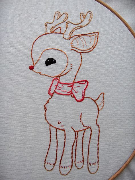 reindeer Rudolph Embroidery, Stocking Inspiration, Moose Quilt, Reindeer Drawing, Modern Folk Embroidery, Redwork Embroidery Designs, Christmas Motifs, Vintage Coloring Books, Modern Folk