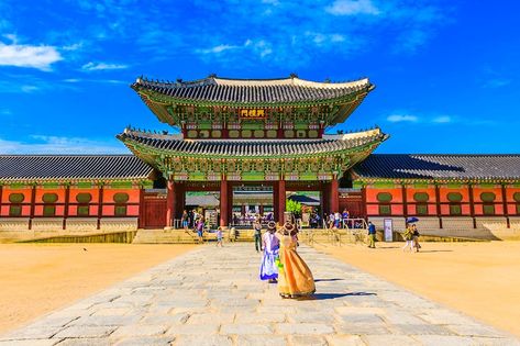 Korea Landmark, Seoul Attractions, Korea Photography, South Korea Photography, Gyeongbokgung Palace, Seoul Korea Travel, Bukchon Hanok Village, Artificial Island, Lotte World