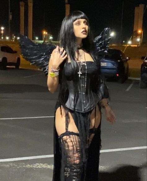 Goth Club Outfit Plus Size, Emo Rave Outfit, Gothic Rave Outfits, Goth Rave Outfits, Halloween Rave Outfits, Goth Halloween Costume, Goth Baddie, Gothic Halloween Costumes, Goth Rave