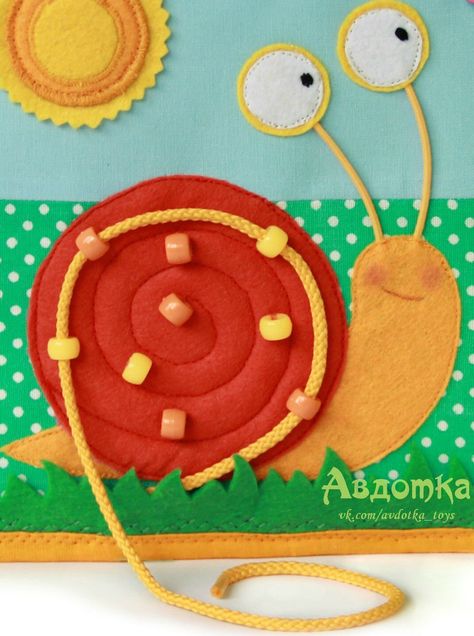 Thread cord through beads on snail shell Oppgaver For Barn, Baby Diy Sewing, Silent Book, Montessori Books, Quiet Book Templates, Baby Mobil, Diy Quiet Books, Baby Quiet Book, Fidget Quilt