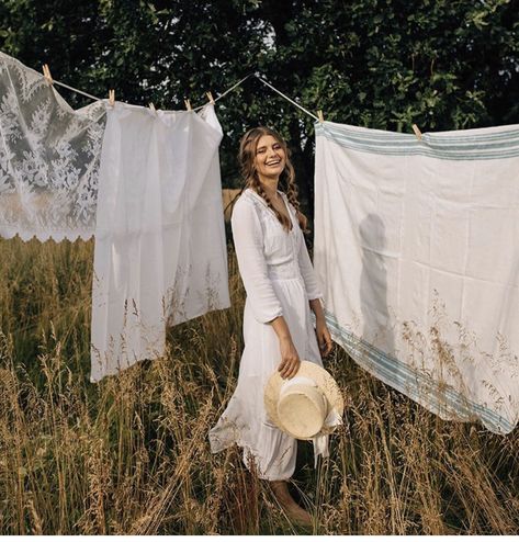 Clothes Line Mini Session, Clothes Line Photoshoot, Clothing Line Photoshoot Ideas, Clothesline Photoshoot, Spring Minis, Summer Shots, Boho Inspo, Creative Fashion Photography, Line Photo