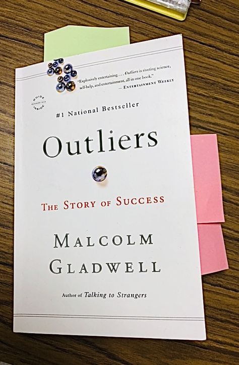 Malcom Gladwell, Outliers Malcolm Gladwell, Love Novels, Business Books Worth Reading, Historical Nonfiction, The Tipping Point, Malcolm Gladwell, Stories Of Success, New Class