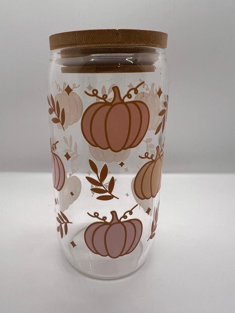 16oz glass can cup with fall pumpkin design Glass Cup Ideas, Fall Cups, Aesthetic Cups, Vendor Ideas, Thrift Ideas, Boo Baskets, Baskets Ideas, Trio Halloween Costumes, Cute Coffee Cups