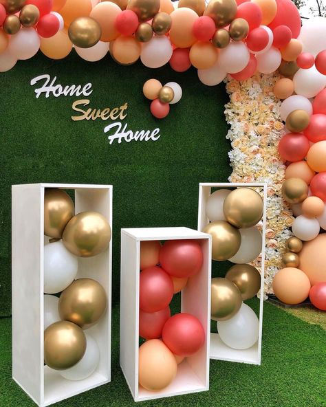 House Balloon Decorations, House Warming Balloon Decor, Simple Balloon Backdrop, House Warming Party Ideas Decorations, House Anniversary, 21 Birthday Party Decorations, Housewarming Party Decorations, Haldi Ceremony Decorations, Birthday 20