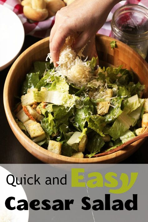 Easy Ceasar Salad, Caesar Salad Recipes, Easy Lasagne Recipes, Salad Caesar, Salat Wraps, Chicken Caesar Salad Recipe, Lasagne Recipes, Caesar Salad Recipe, Basil Recipes