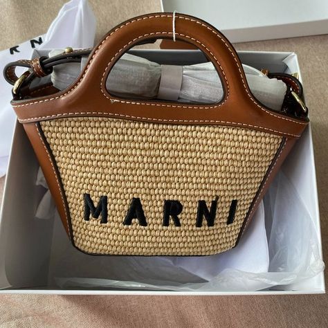 Marni Women Brown Tropicalia tote Bag Marni Bag, A Bag, Straw, Bag Lady, Tote Bag, Jewelry Watches, Plus Fashion, Outfit Inspo, Fashion Tips