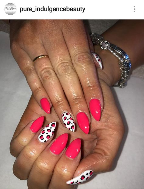 Pink Black White Leopard Nails, Pink And White Leopard Nails, Spring Leopard Nails, Hot Pink Cheetah Nails, White Leopard Print Nails, Hot Pink Leopard Nails, Glasto Nails, Leopard Print Nails Pink, Aug Nails