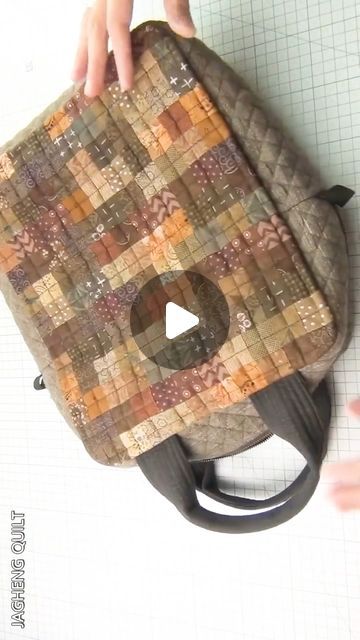 자그행퀼트 공식 인스타그램🇰🇷JAGHENG QUILT on Instagram: "Crafting a Patchwork Laptop Bag: Easy and Stylish DIY Tutorial!

Tote Bag Tutorial : 
1. https://youtu.be/s5PLS0kQBpE
2. https://youtu.be/0H-32zZXQEs
3. https://youtu.be/Cy6rqRAUDaU

#diy
#crafting
#sewing
#patchwork
#laptopbag
#fabricart
#handmade
#tutorial
#creativeprojects
#doItyourself" Handmade Tutorial, Sewing Patchwork, Tote Bag Tutorial, Bag Tutorial, Bags Tutorial, Fabric Art, Laptop Bag, Laptop, Pouch