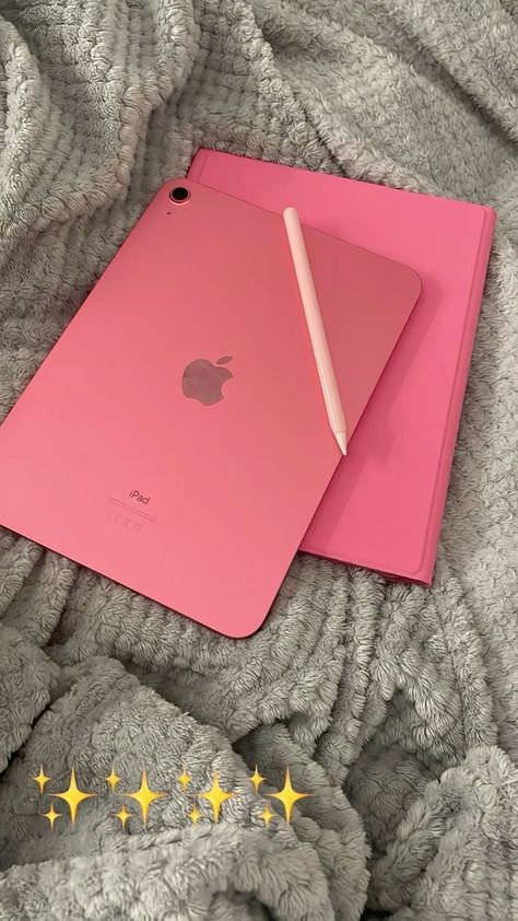 Pink Apple Products, Ipad 10th Generation Pink, Ipad Pink Aesthetic, Pink Apple Ipad, Ipad With Pen, Pink Ipad Aesthetic, Pink Ipad Case, Tablet Aesthetic, Ipad Pink