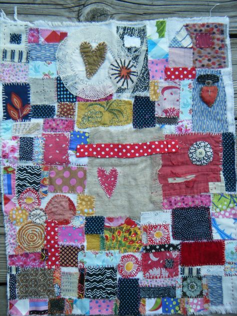 Textile Book, Crazy Patchwork, Fabric Collage, Slow Stitching, Material Girl, Patchwork Quilt, Fabric Projects, Scrap Quilts, Embroidery And Stitching