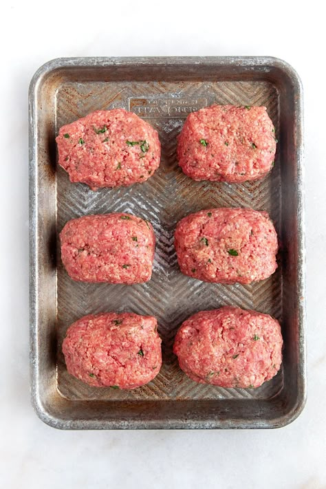 Easy Mini Meatloaf Recipe, Quick Meatloaf, Individual Meatloaf, Meatloaf Recipe With Cheese, Mini Meatloaf Recipe, Ground Beef Meatloaf, Pork Meatloaf, Mini Meatloaf Recipes, Traditional Meatloaf