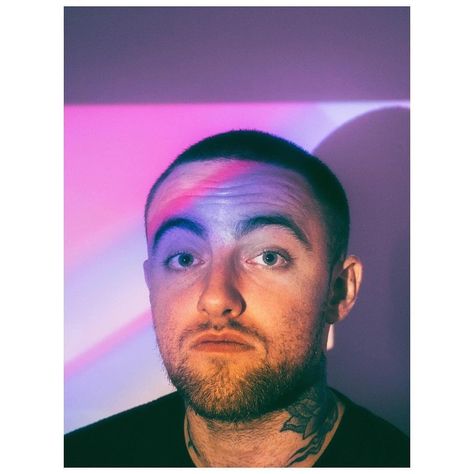 559 Me gusta, 1 comentarios - Wk (@doblevk) en Instagram: "Rest in power" Mc Miller, Mac Angel, Mac Collection, Mac Miller, American Rappers, My Favorite Part, Aesthetic Photo, Rappers, Celebrity Crush